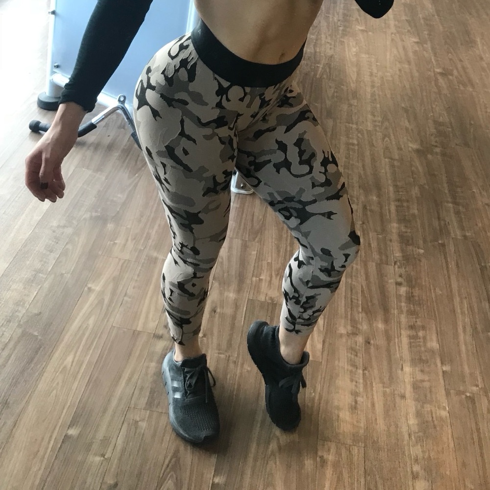 Camo leggings